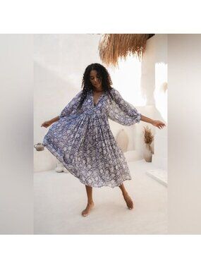 NWOT Daughters of India Kyra Midi Dress -  Blue Iris - MEDIUM - New Version - Fl